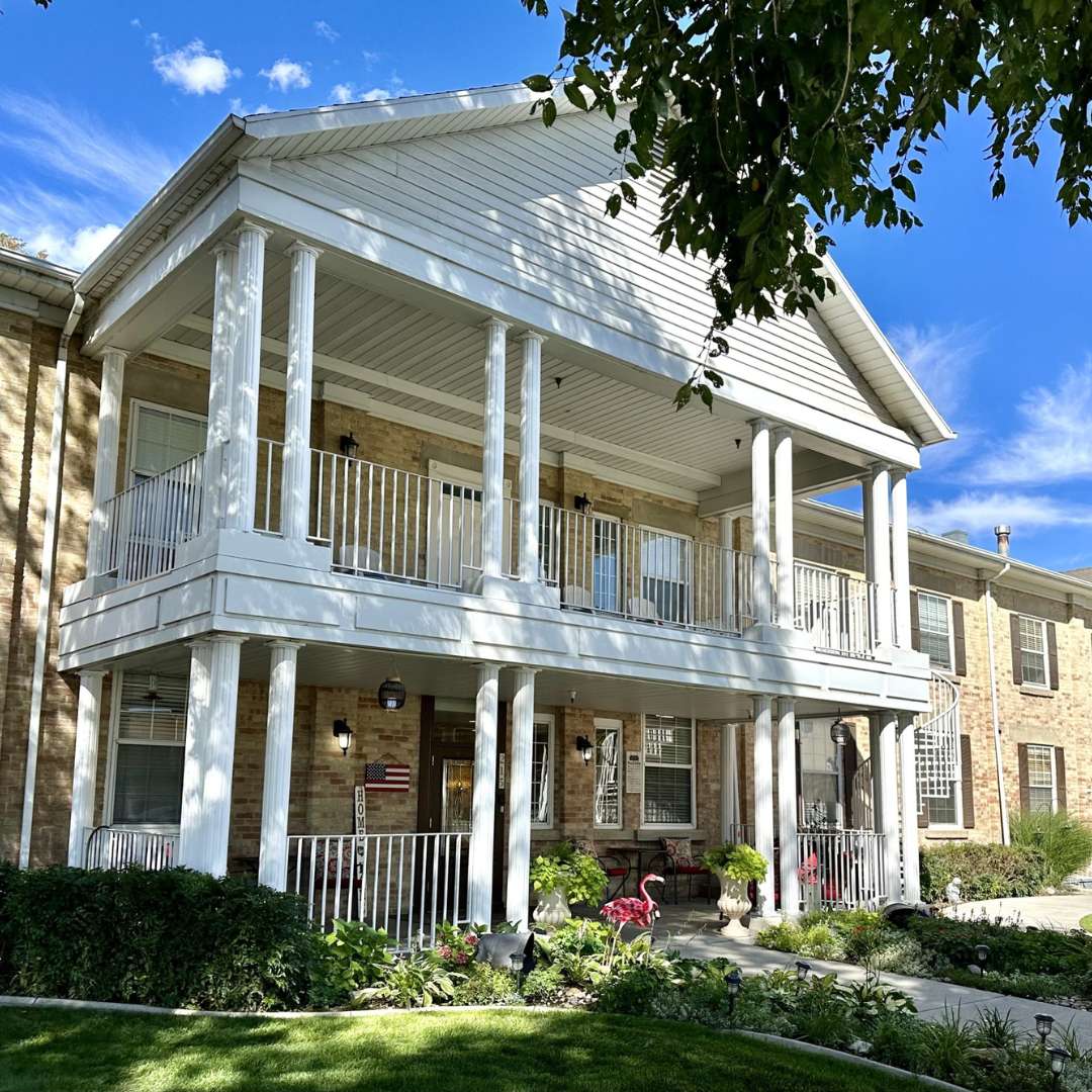 abbington-manor-lehi-front-door-view view of the front side of abbington manor in Lehi Utah