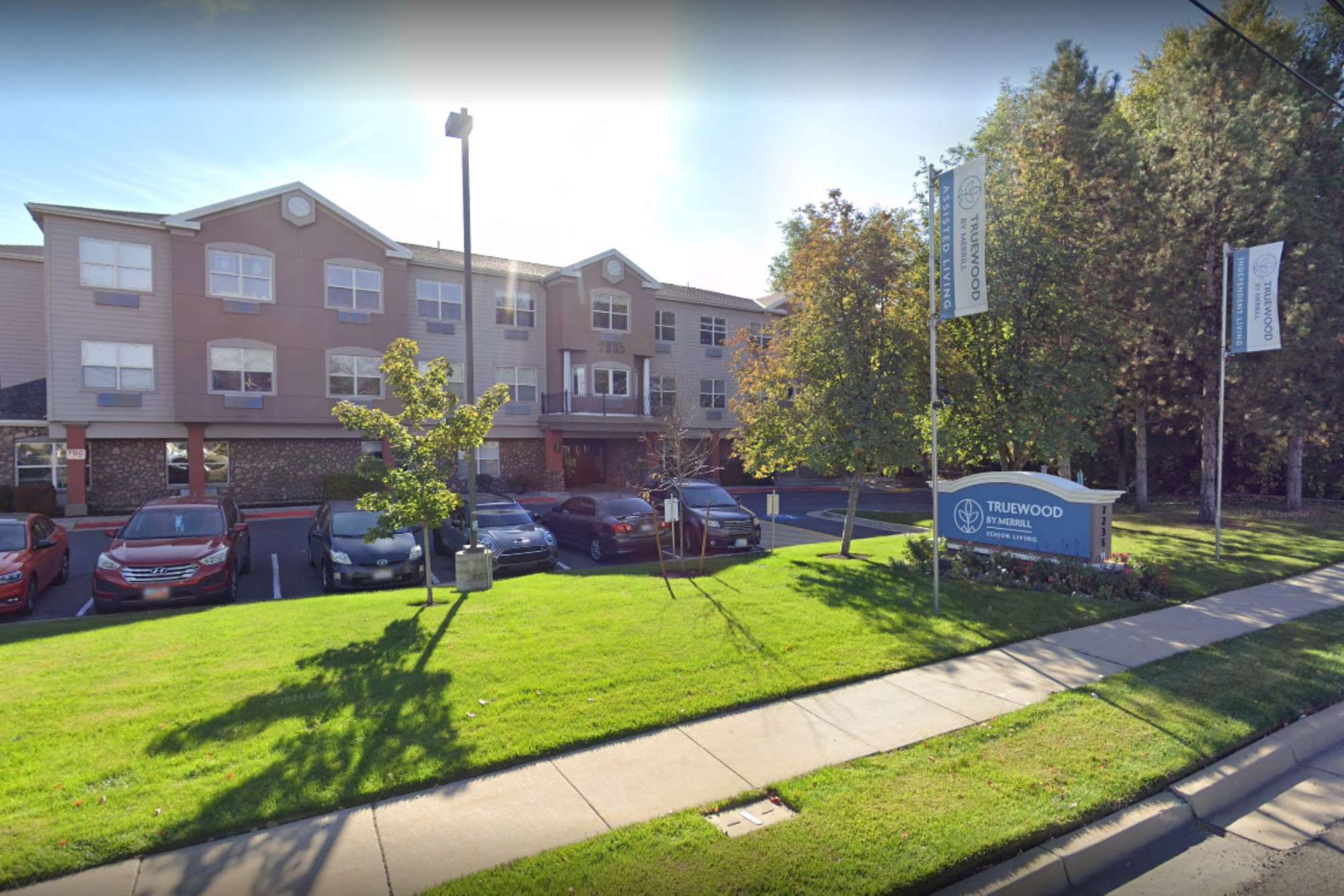 Exterior view of the valencia of cottonwood heights community in Midvale, UT